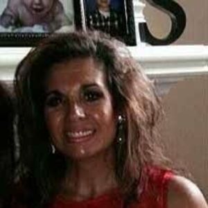 Meet your Posher, Dina